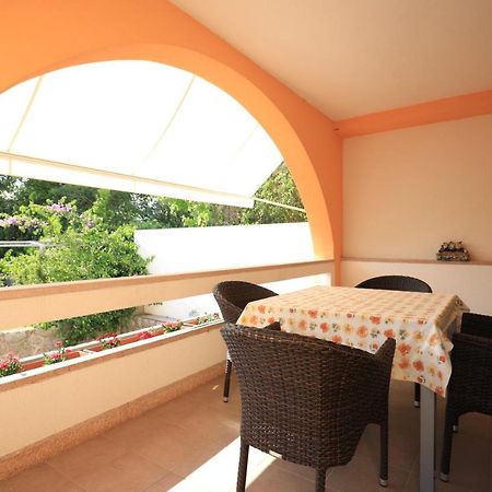 Apartmani Lovorka Punat Buitenkant foto