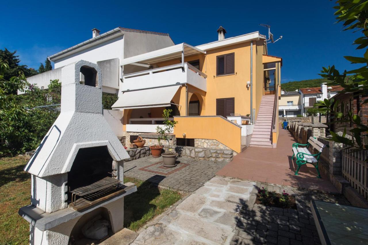 Apartmani Lovorka Punat Buitenkant foto