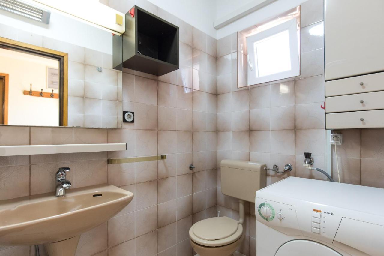 Apartmani Lovorka Punat Buitenkant foto