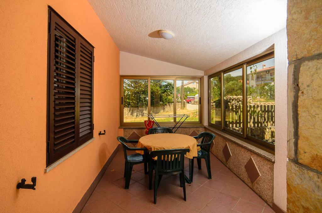 Apartmani Lovorka Punat Buitenkant foto