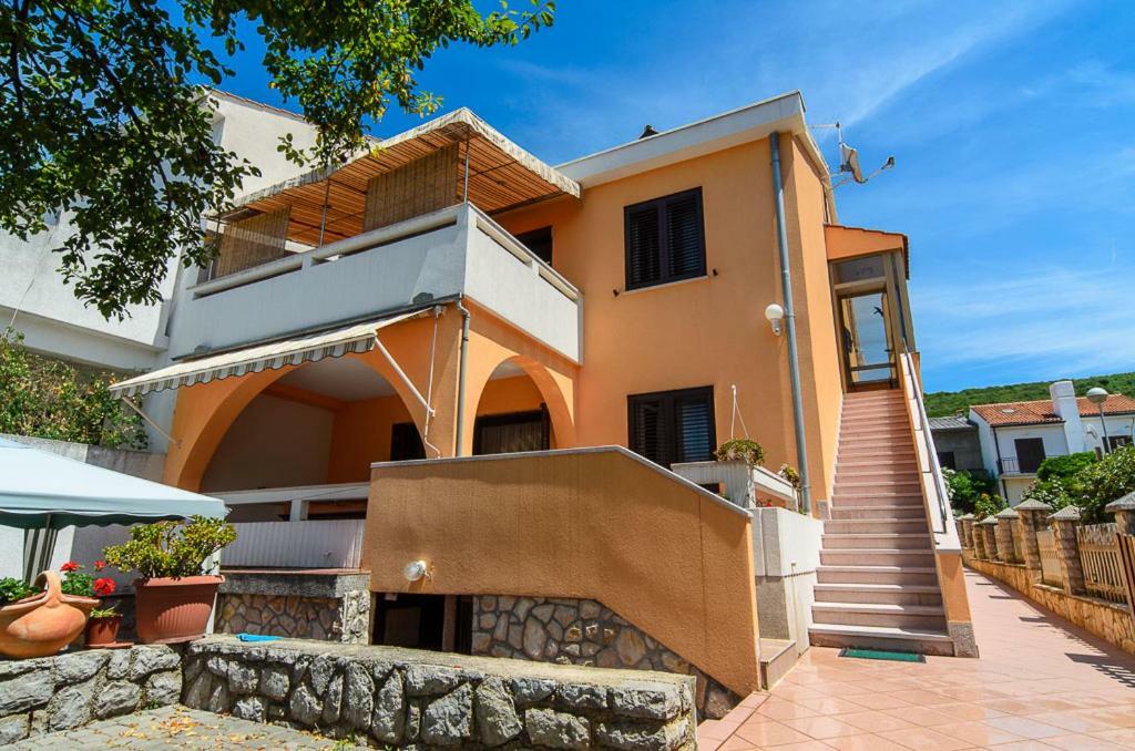 Apartmani Lovorka Punat Buitenkant foto