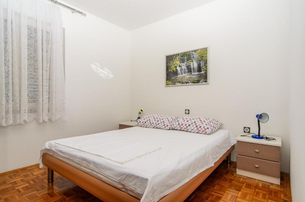 Apartmani Lovorka Punat Buitenkant foto